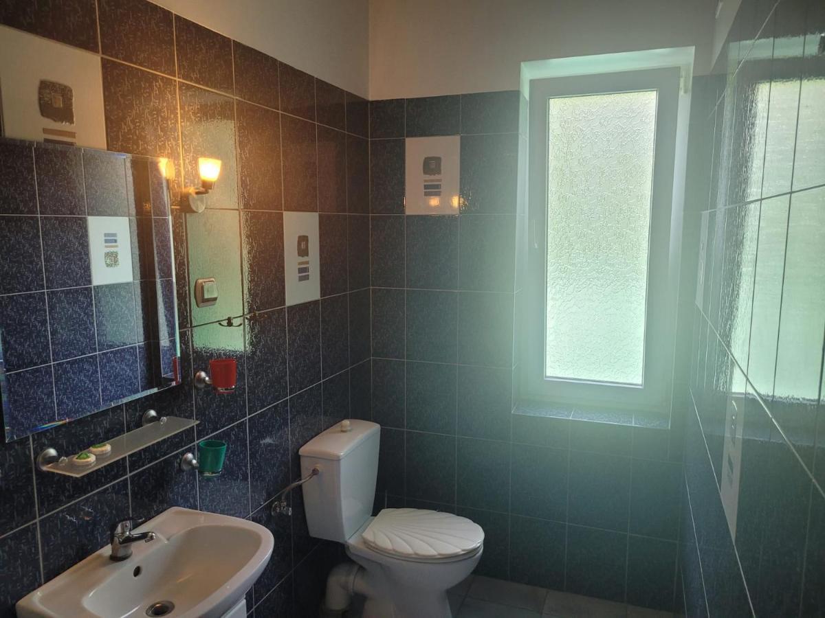 Albert Turystyczne Uslugi Hotelarskie Warschau Buitenkant foto
